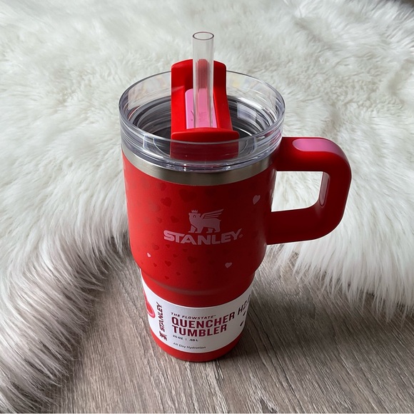 💗 STANLEY 20oz Valentines Day Ruby Hearts Quencher Tumbler - Picture 4 of 7